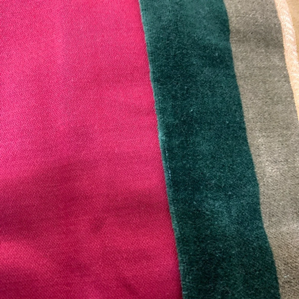 New Velvet Stripe  60x84 Oblong Tablecloth Holiday Bed Bath Beyond New In Packag
